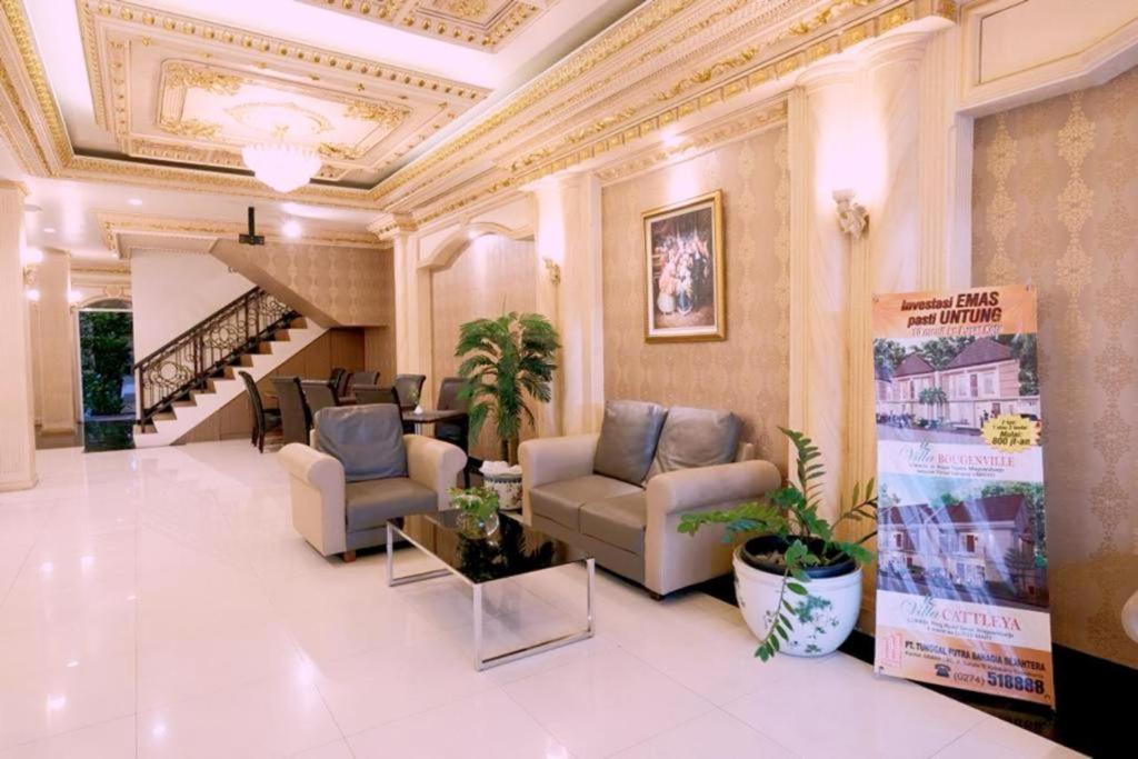 Ceria Boutique Hotel Maguwo Exterior foto