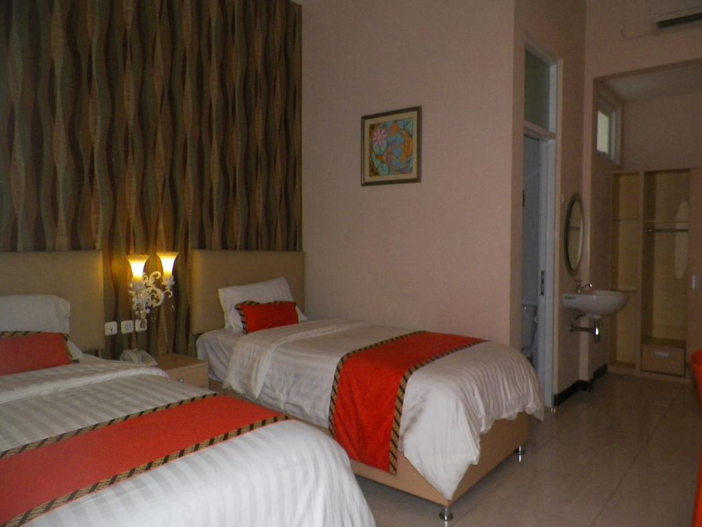 Ceria Boutique Hotel Maguwo Exterior foto