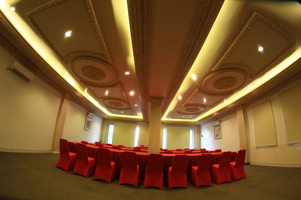 Ceria Boutique Hotel Maguwo Exterior foto