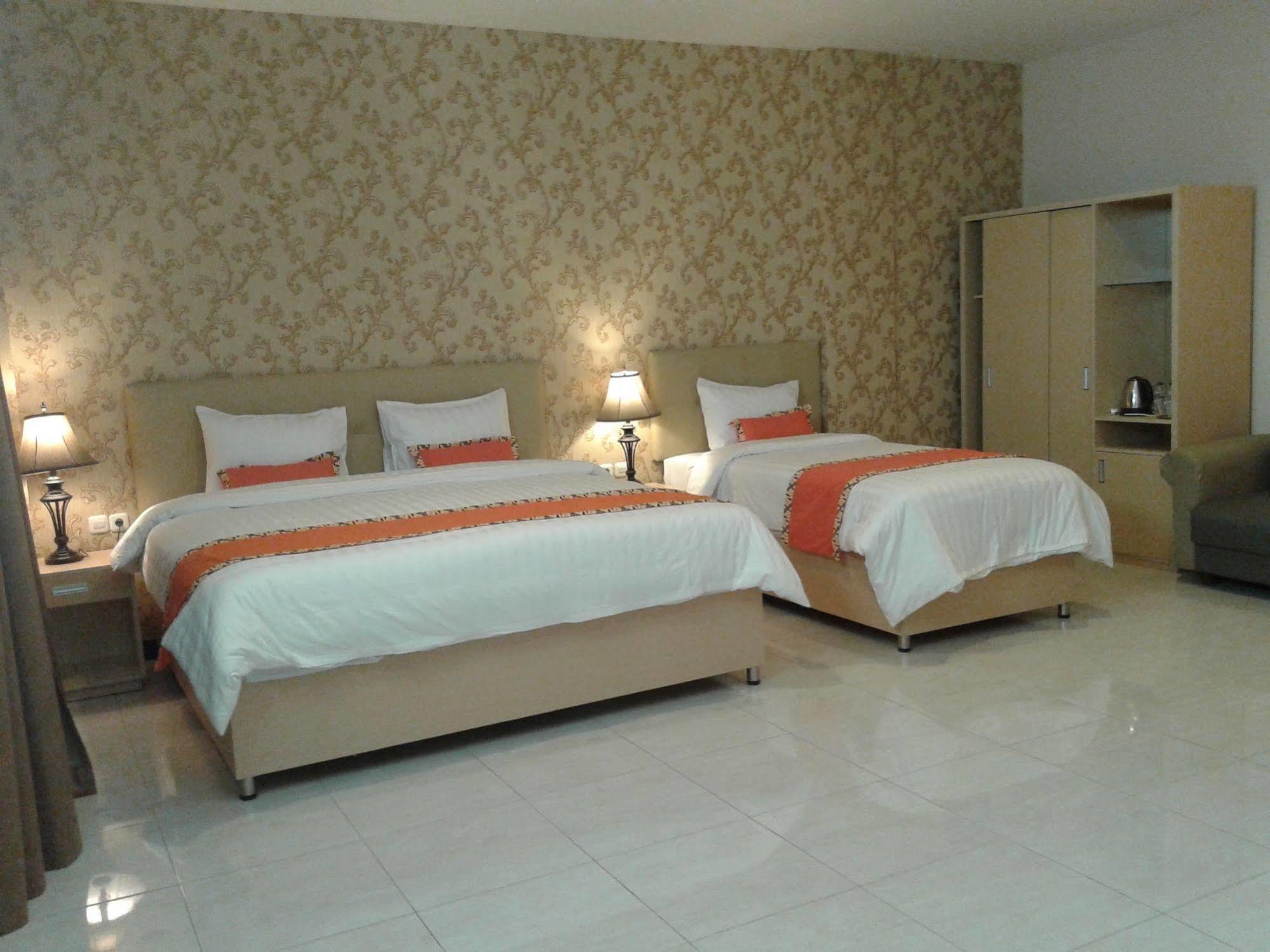 Ceria Boutique Hotel Maguwo Exterior foto