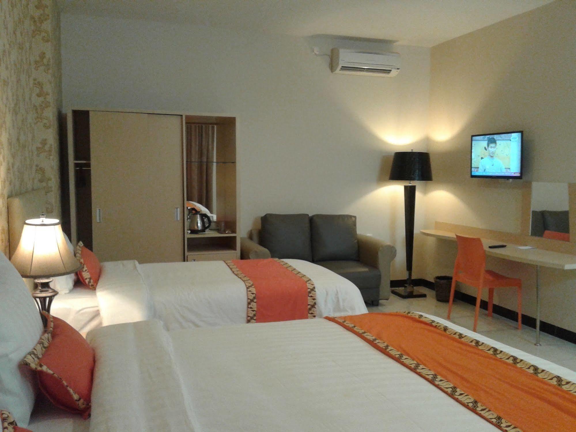 Ceria Boutique Hotel Maguwo Exterior foto
