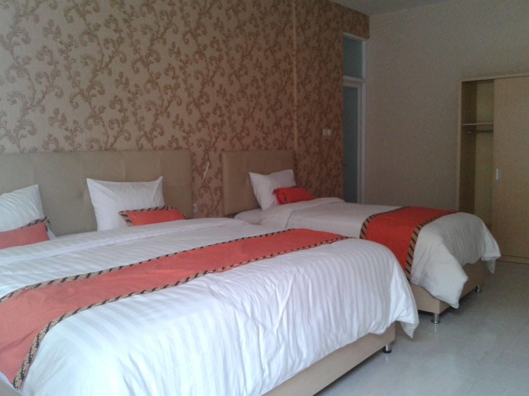 Ceria Boutique Hotel Maguwo Exterior foto