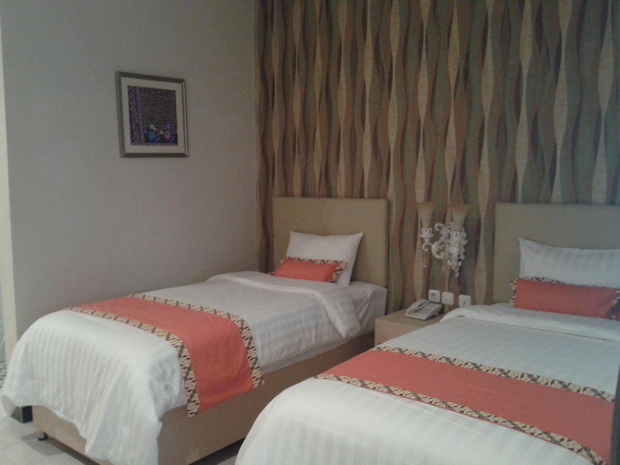 Ceria Boutique Hotel Maguwo Exterior foto